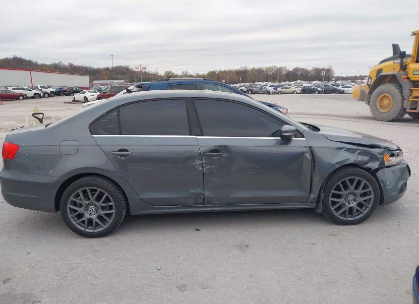 Photo 13 of 2014 Volkswagen Jetta 2.0L TDI (VIN 3VWLL7AJ6EM390012)