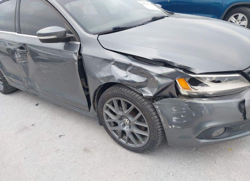 Photo 6 of 2014 Volkswagen Jetta 2.0L TDI (VIN 3VWLL7AJ6EM390012)