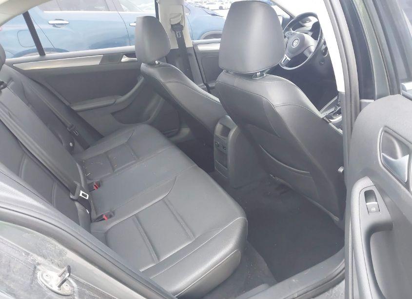 Photo 8 of 2014 Volkswagen Jetta 2.0L TDI (VIN 3VWLL7AJ6EM390012)