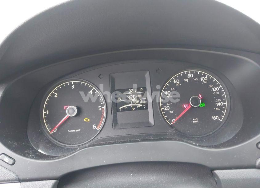 Photo 7 of 2011 Volkswagen Jetta 2.0L TDI (VIN 3VWLL7AJ7BM082097)