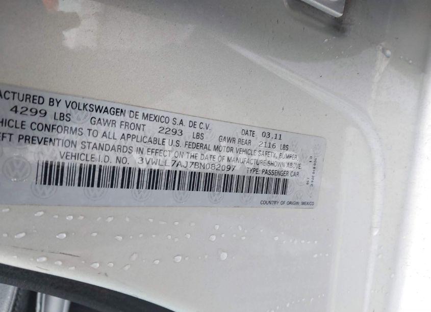 Photo 9 of 2011 Volkswagen Jetta 2.0L TDI (VIN 3VWLL7AJ7BM082097)