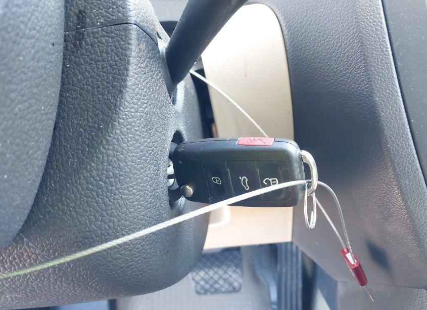 Photo 11 of 2012 Volkswagen Jetta TDI (VIN 3VWLL7AJ7CM086183)