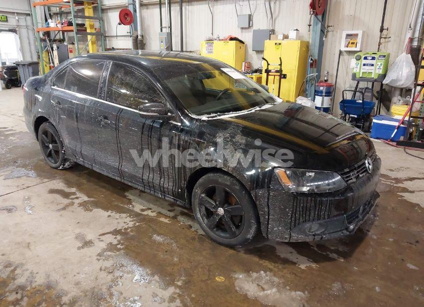 2012 Volkswagen Jetta 2.0L TDI (VIN 3VWLL7AJ7CM363933) main photo