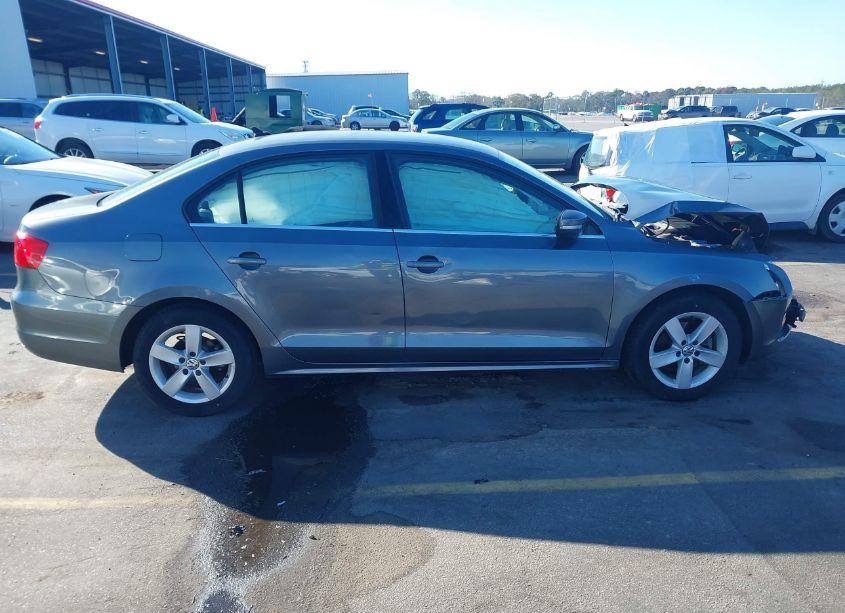 Photo 13 of 2013 Volkswagen Jetta 2.0L TDI (VIN 3VWLL7AJ7DM289253)