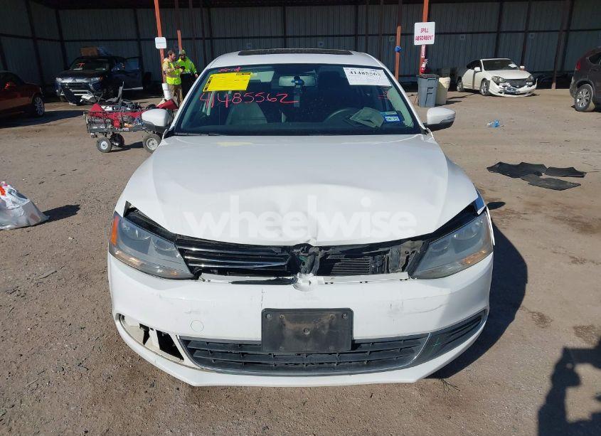 Photo 12 of 2013 Volkswagen Jetta 2.0L TDI (VIN 3VWLL7AJ7DM388123)