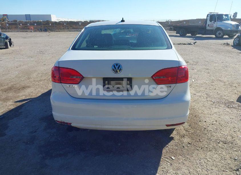 Photo 16 of 2013 Volkswagen Jetta 2.0L TDI (VIN 3VWLL7AJ7DM388123)