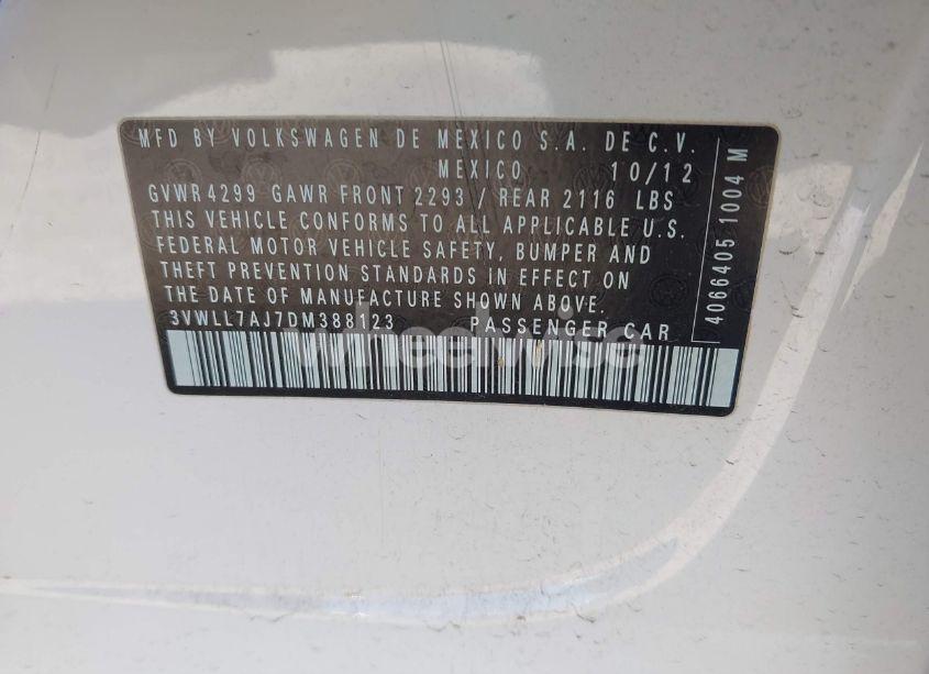 Photo 9 of 2013 Volkswagen Jetta 2.0L TDI (VIN 3VWLL7AJ7DM388123)