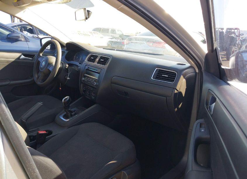 Photo 5 of 2014 Volkswagen Jetta 2.0L TDI VALUE EDITION (VIN 3VWLL7AJ7EM299296)