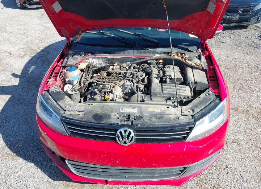 Photo 10 of 2014 Volkswagen Jetta 2.0L TDI (VIN 3VWLL7AJ7EM433384)