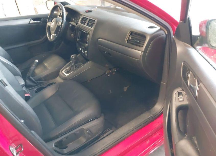 Photo 5 of 2014 Volkswagen Jetta 2.0L TDI (VIN 3VWLL7AJ7EM433384)