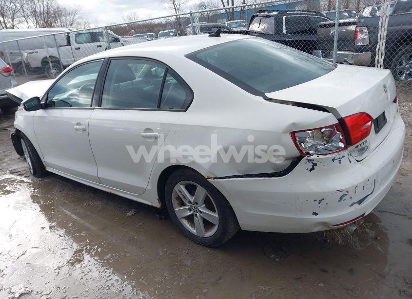 Photo 14 of 2012 Volkswagen Jetta 2.0L TDI (VIN 3VWLL7AJ8CM094552)