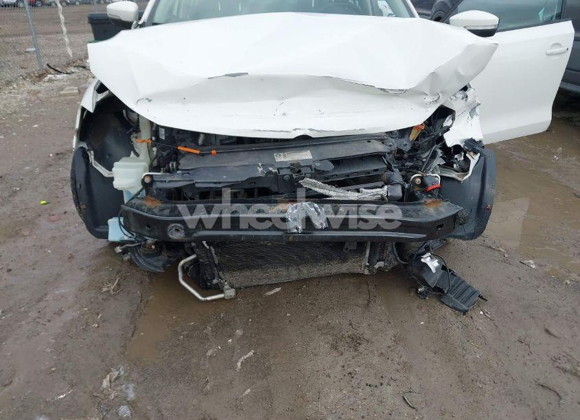 Photo 6 of 2012 Volkswagen Jetta 2.0L TDI (VIN 3VWLL7AJ8CM094552)