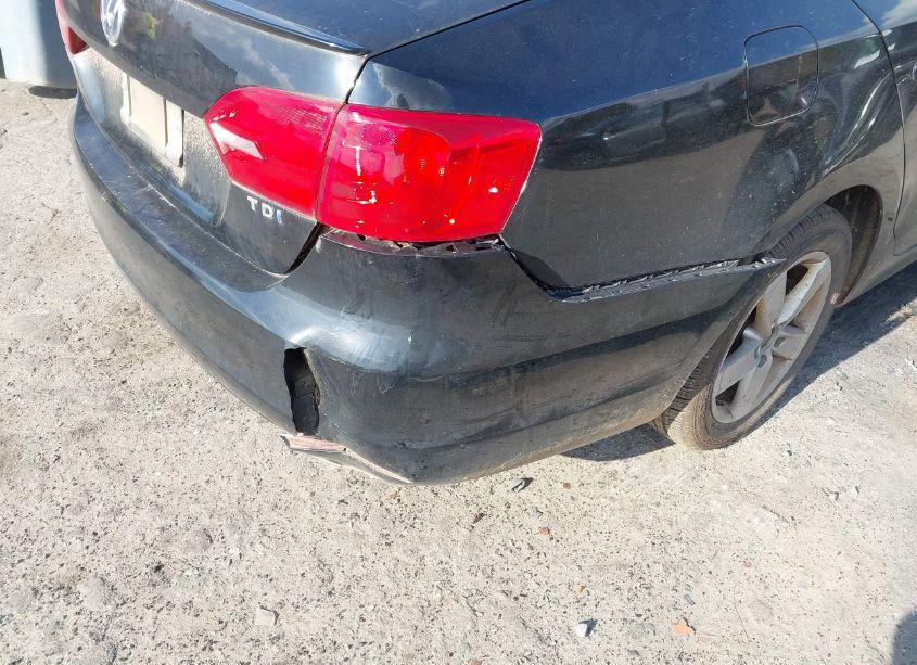 Photo 12 of 2012 Volkswagen Jetta TDI (VIN 3VWLL7AJ8CM334389)