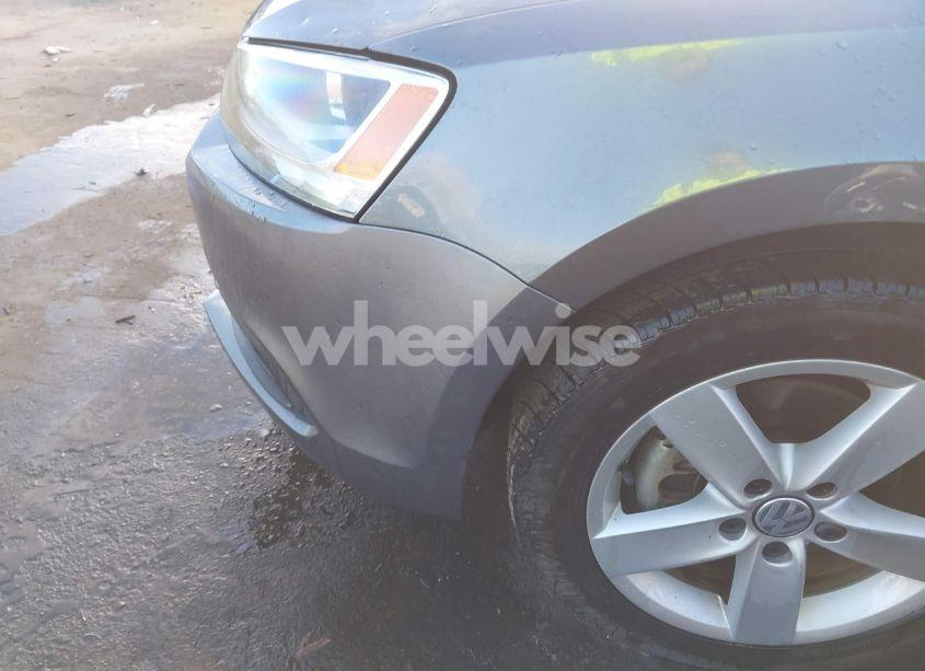 Photo 6 of 2012 Volkswagen Jetta 2.0L TDI (VIN 3VWLL7AJ8CM414811)