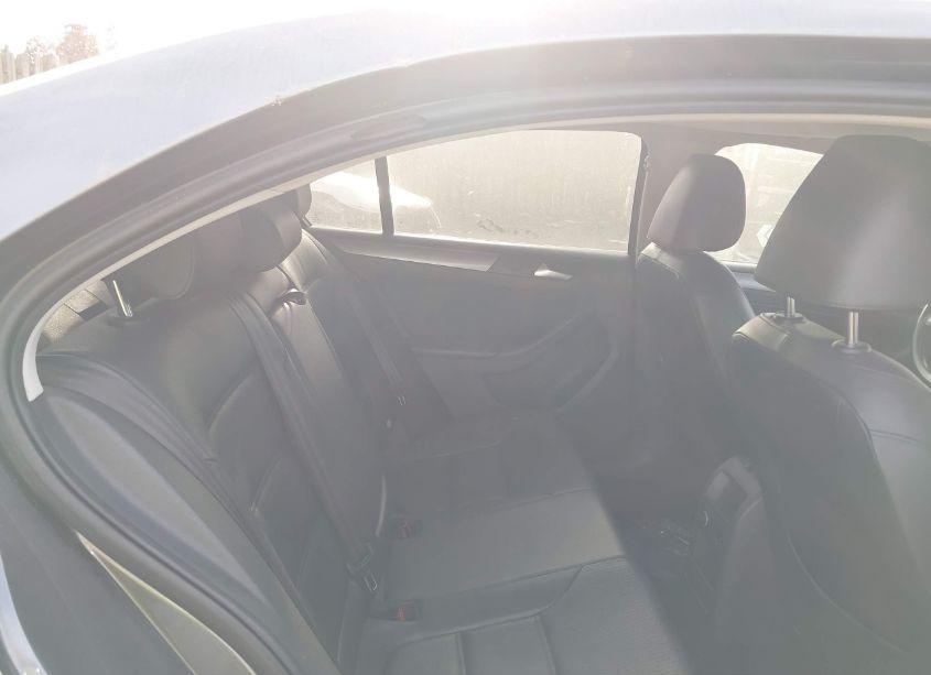 Photo 8 of 2013 Volkswagen Jetta 2.0L TDI (VIN 3VWLL7AJ8DM279914)