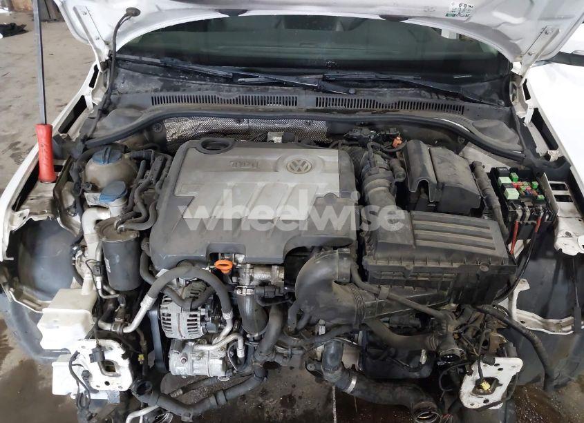 Photo 10 of 2013 Volkswagen Jetta 2.0L TDI (VIN 3VWLL7AJ8DM280979)