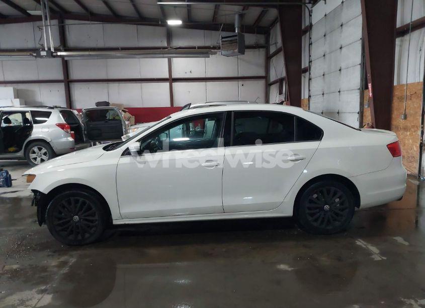 Photo 15 of 2013 Volkswagen Jetta 2.0L TDI (VIN 3VWLL7AJ8DM280979)