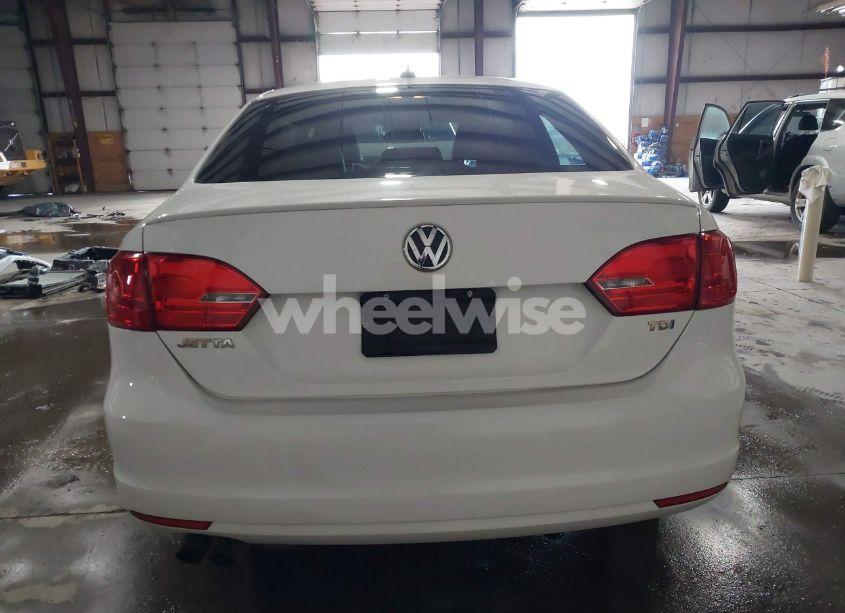 Photo 17 of 2013 Volkswagen Jetta 2.0L TDI (VIN 3VWLL7AJ8DM280979)