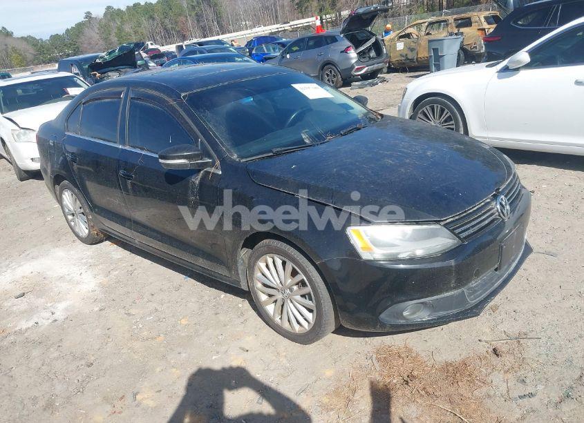 2013 Volkswagen Jetta 2.0L TDI (VIN 3VWLL7AJ8DM285616) main photo