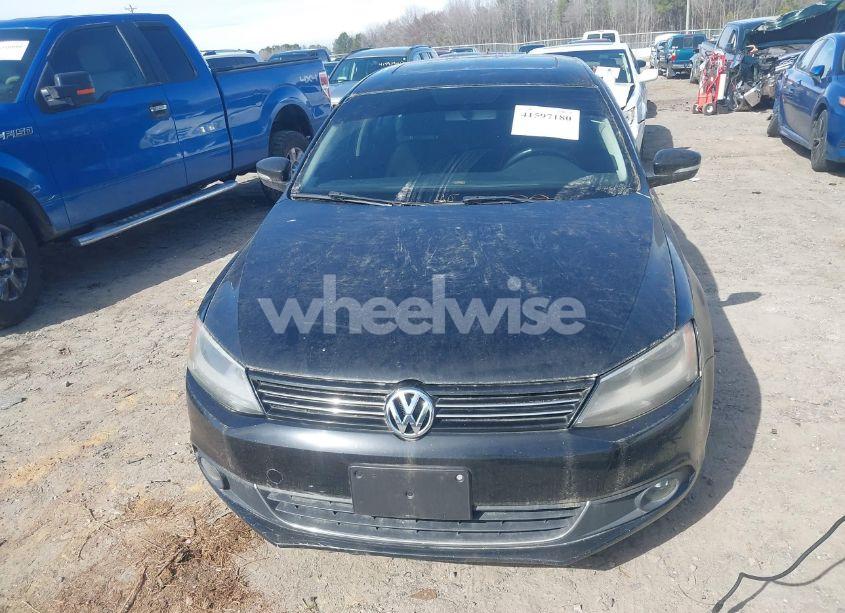 Photo 6 of 2013 Volkswagen Jetta 2.0L TDI (VIN 3VWLL7AJ8DM285616)