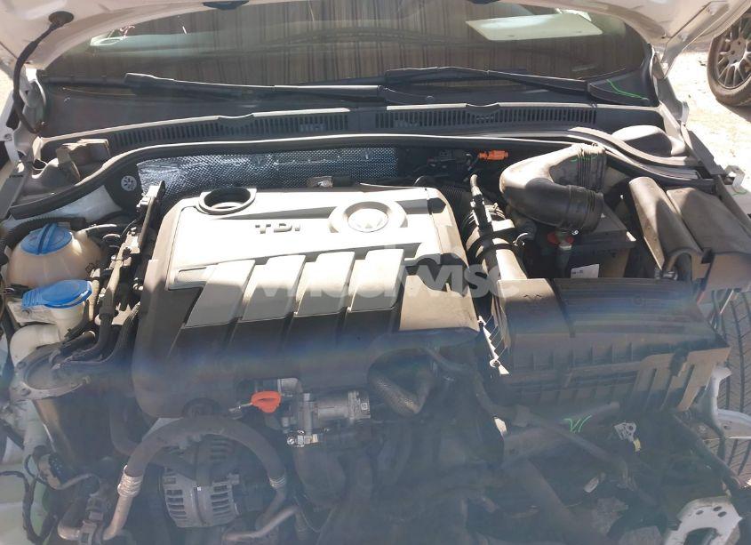 Photo 10 of 2013 Volkswagen Jetta 2.0L TDI (VIN 3VWLL7AJ8DM411442)