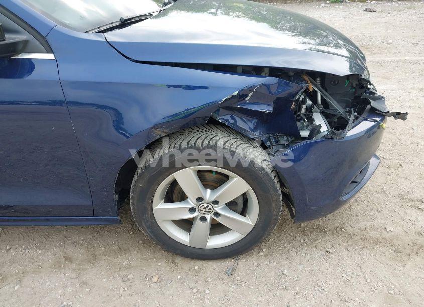 Photo 13 of 2014 Volkswagen Jetta 2.0L TDI (VIN 3VWLL7AJ8EM266890)