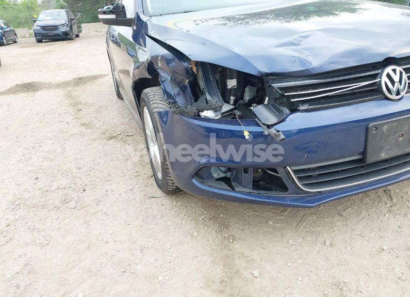 Photo 6 of 2014 Volkswagen Jetta 2.0L TDI (VIN 3VWLL7AJ8EM266890)