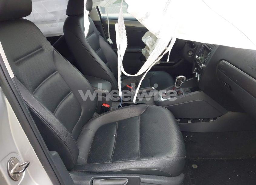 Photo 5 of 2014 Volkswagen Jetta 2.0L TDI (VIN 3VWLL7AJ8EM413886)