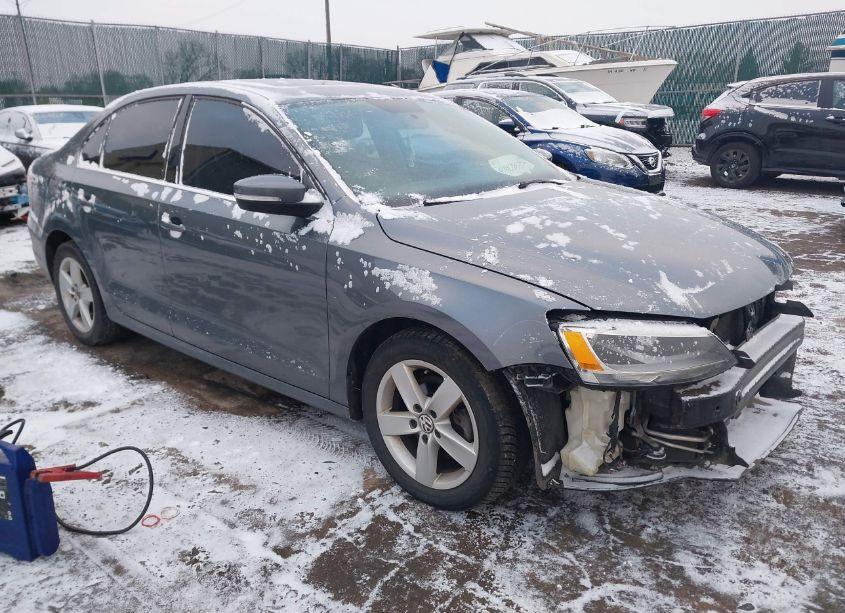 2012 Volkswagen Jetta 2.0L TDI (VIN 3VWLL7AJ9CM321117) main photo