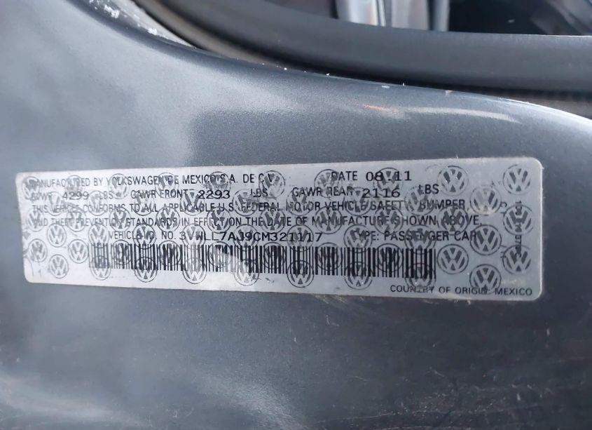 Photo 9 of 2012 Volkswagen Jetta 2.0L TDI (VIN 3VWLL7AJ9CM321117)