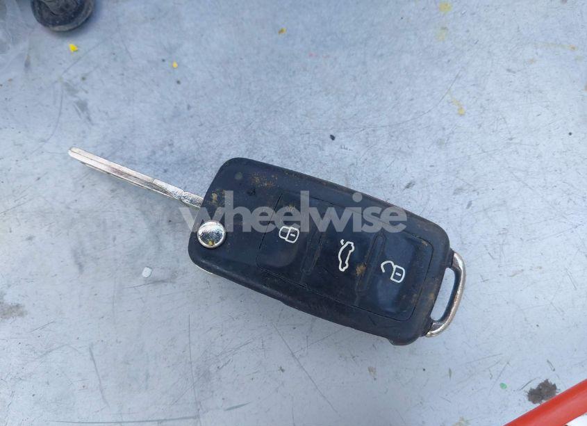 Photo 11 of 2013 Volkswagen Jetta 2.0L TDI (VIN 3VWLL7AJ9DM203621)