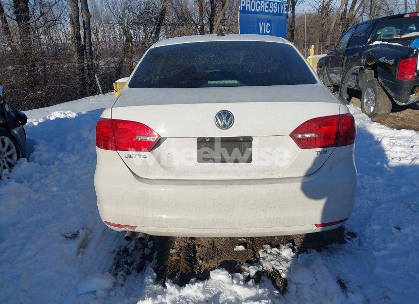 Photo 16 of 2013 Volkswagen Jetta 2.0L TDI (VIN 3VWLL7AJ9DM203621)