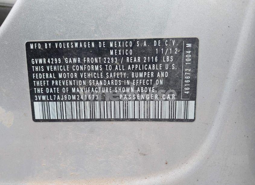 Photo 9 of 2013 Volkswagen Jetta 2.0L TDI (VIN 3VWLL7AJ9DM241673)