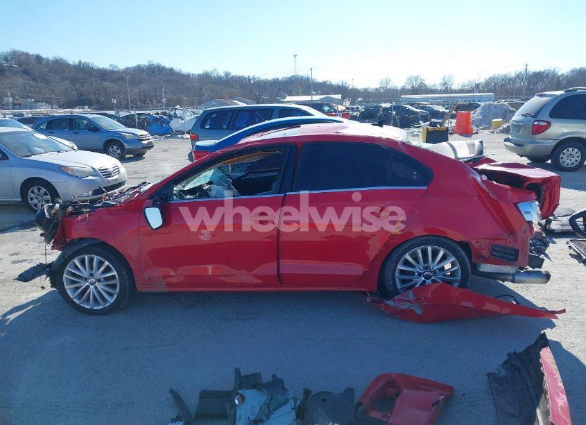 Photo 15 of 2013 Volkswagen Jetta 2.0L TDI (VIN 3VWLL7AJ9DM355754)