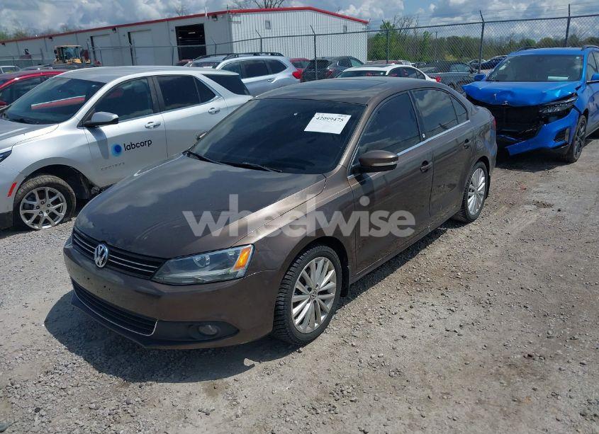 Photo 6 of 2014 Volkswagen Jetta 2.0L TDI (VIN 3VWLL7AJ9EM376153)