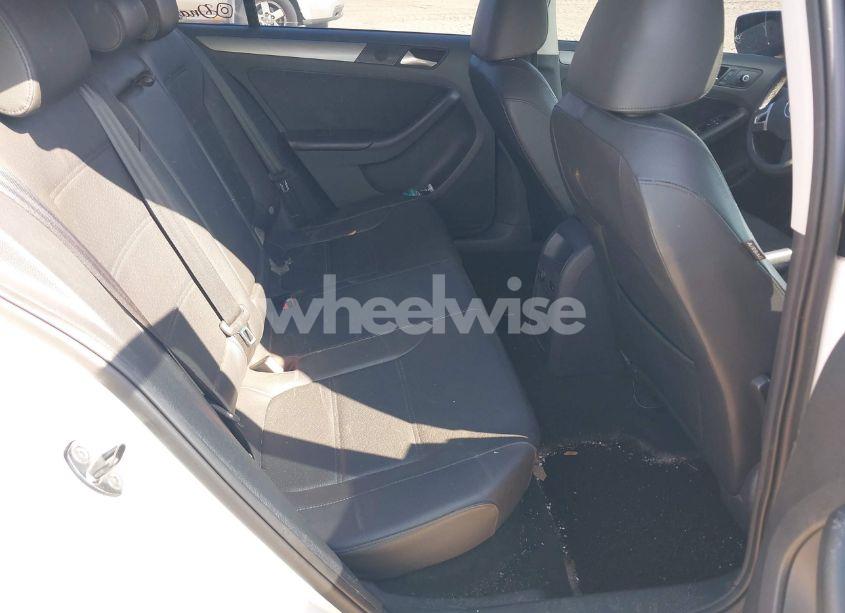 Photo 8 of 2013 Volkswagen Jetta 2.0L TDI (VIN 3VWLL7AJXDM392313)