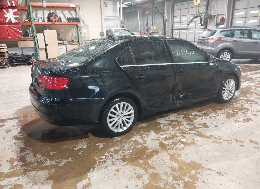 Photo 4 of 2014 Volkswagen Jetta 2.0L TDI (VIN 3VWLL7AJXEM331058)