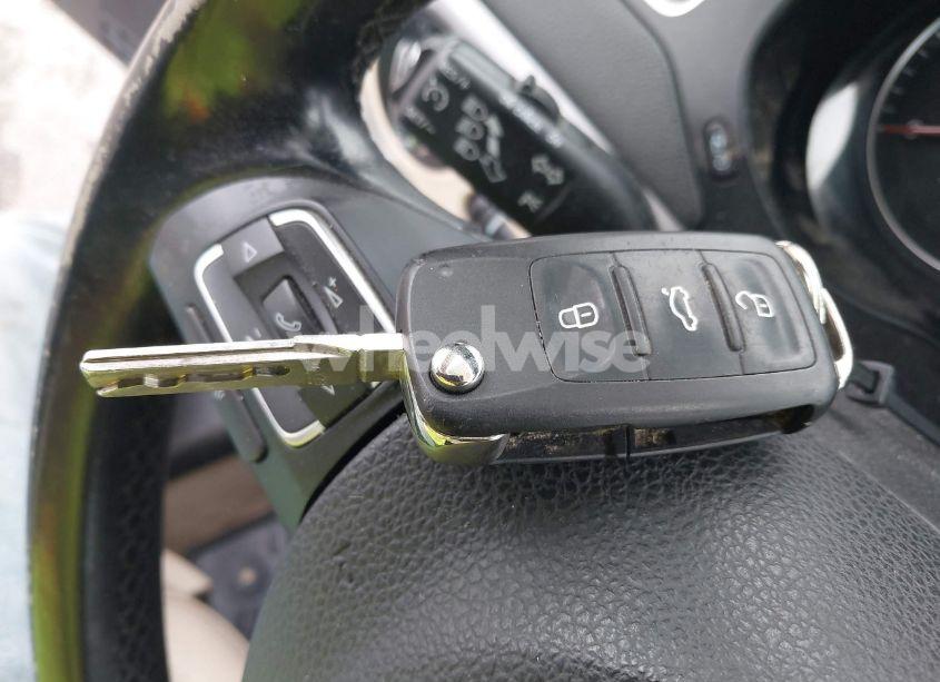 Photo 11 of 2014 Volkswagen Jetta 2.0L TDI (VIN 3VWLL7AJXEM372547)