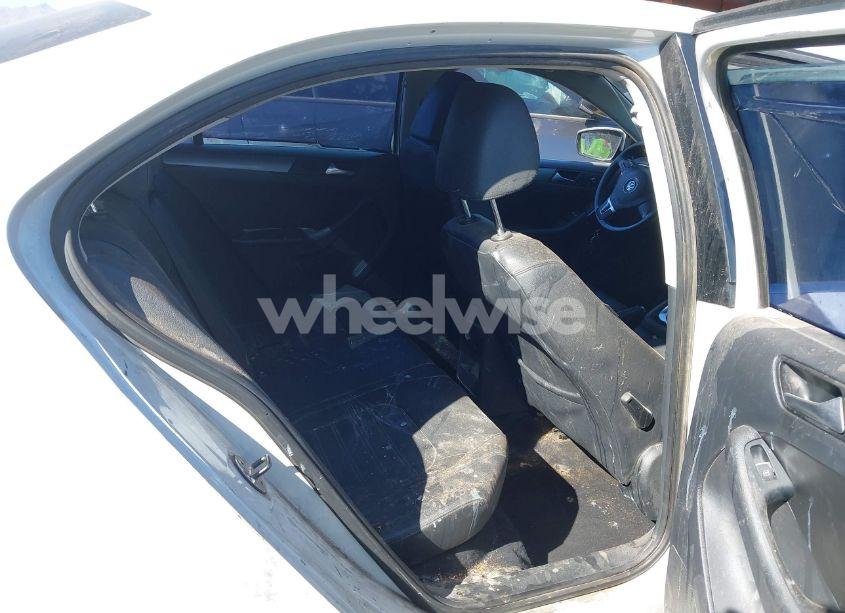 Photo 8 of 2013 Volkswagen Jetta 2.5L SEL (VIN 3VWLP7AJ0DM358790)