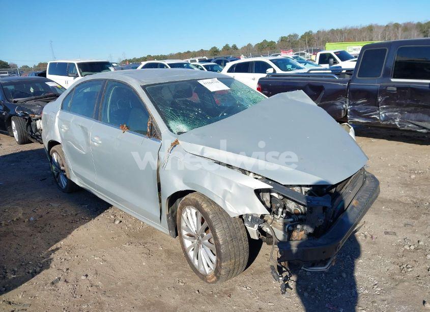 2012 Volkswagen Jetta 2.5L SEL (VIN 3VWLP7AJ2CM304745) main photo