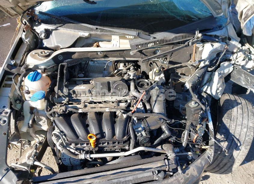 Photo 10 of 2012 Volkswagen Jetta 2.5L SEL (VIN 3VWLP7AJ2CM304745)