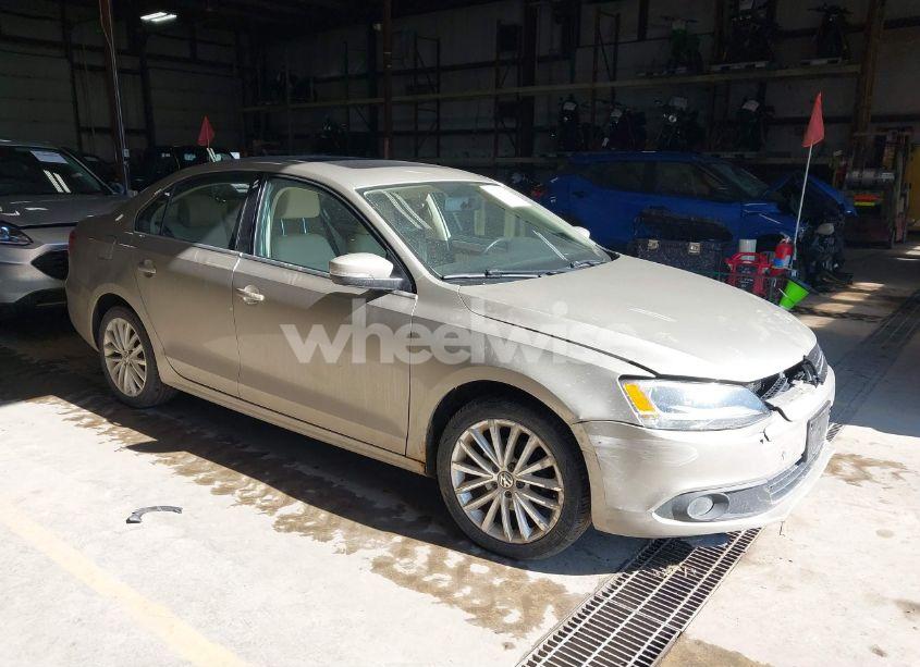 2012 Volkswagen Jetta 2.5L SEL (VIN 3VWLP7AJ2CM473972) main photo