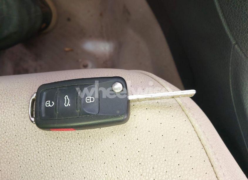 Photo 11 of 2012 Volkswagen Jetta 2.5L SEL (VIN 3VWLP7AJ2CM473972)