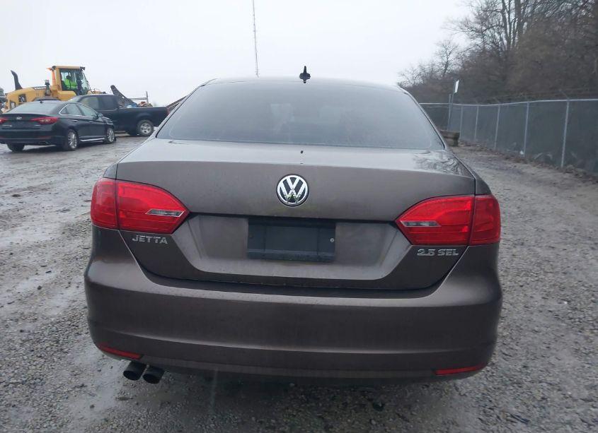 Photo 16 of 2012 Volkswagen Jetta 2.5L SEL PREMIUM (VIN 3VWLP7AJ3CM428152)