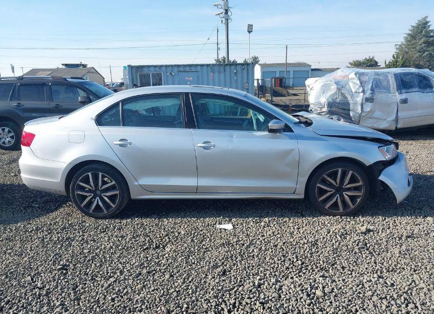 Photo 13 of 2013 Volkswagen Jetta 2.5L SEL (VIN 3VWLP7AJ3DM307039)