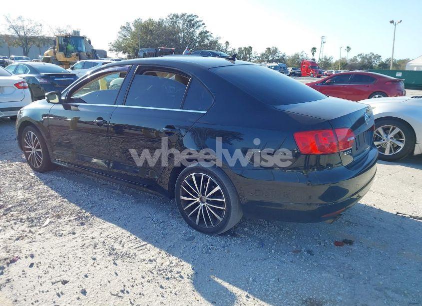 Photo 3 of 2012 Volkswagen Jetta 2.5L SEL PREMIUM (VIN 3VWLP7AJ4CM388583)