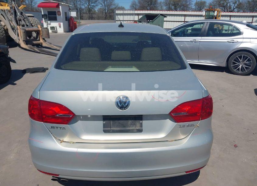 Photo 17 of 2012 Volkswagen Jetta 2.5L SEL (VIN 3VWLP7AJ5CM304612)