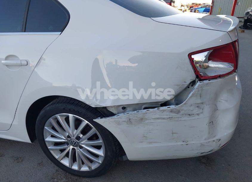 Photo 6 of 2013 Volkswagen Jetta 2.5L SEL (VIN 3VWLP7AJ6DM292021)