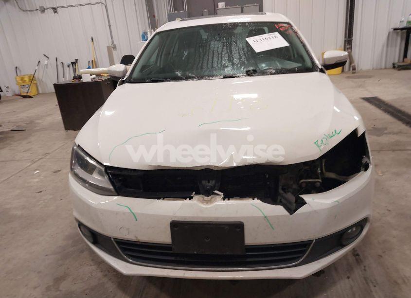 Photo 12 of 2012 Volkswagen Jetta 2.5L SEL (VIN 3VWLP7AJ7CM367002)