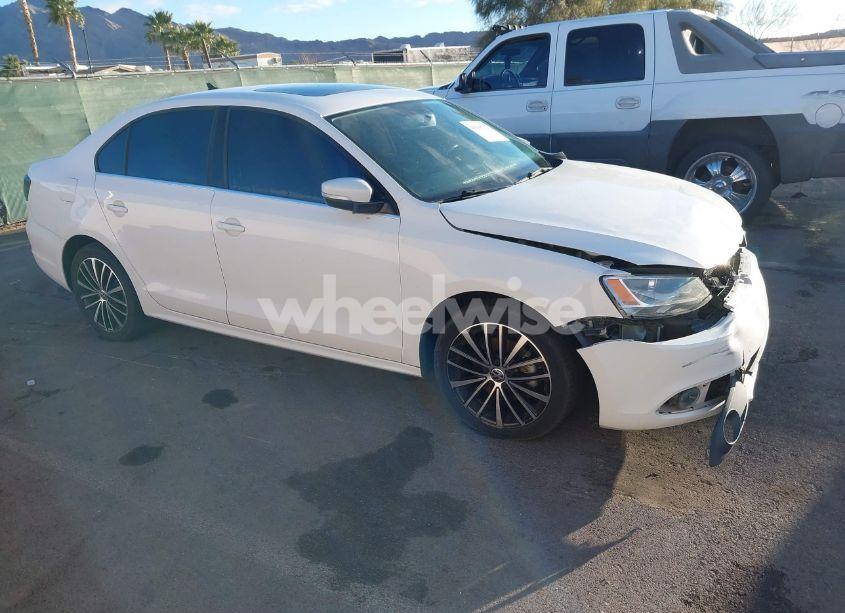 2012 Volkswagen Jetta 2.5L SEL PREMIUM (VIN 3VWLP7AJ7CM412956) main photo